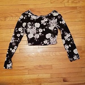Long sleeve floral crop top